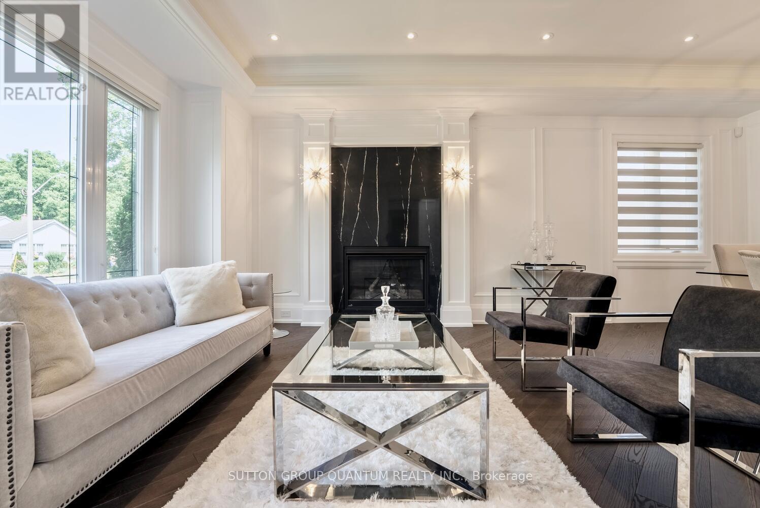 Photo 15 of 1486 Pembroke Drive, Oakville ON
