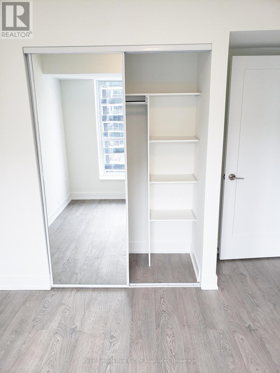 Photo 13 of 2726 9 Mabelle Avenue, Toronto ON