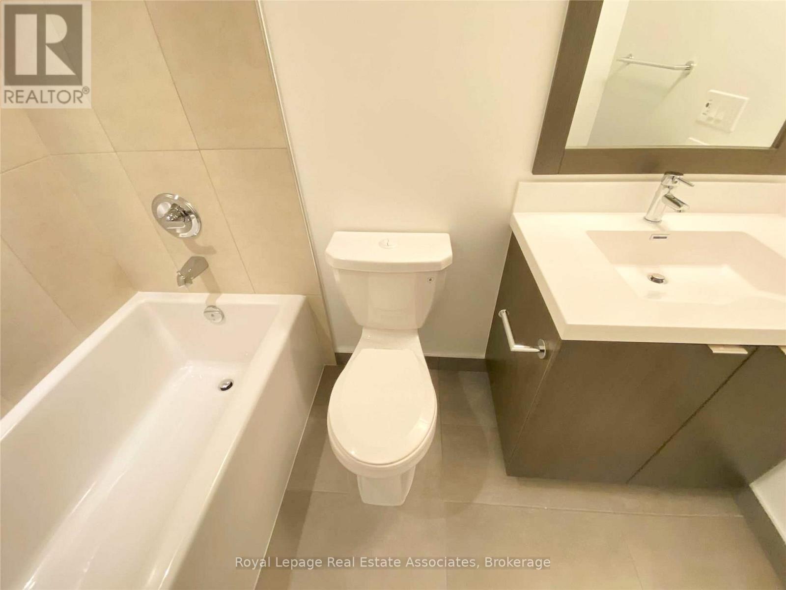 Photo 5 of 1516 9 Mabelle Avenue, Toronto ON