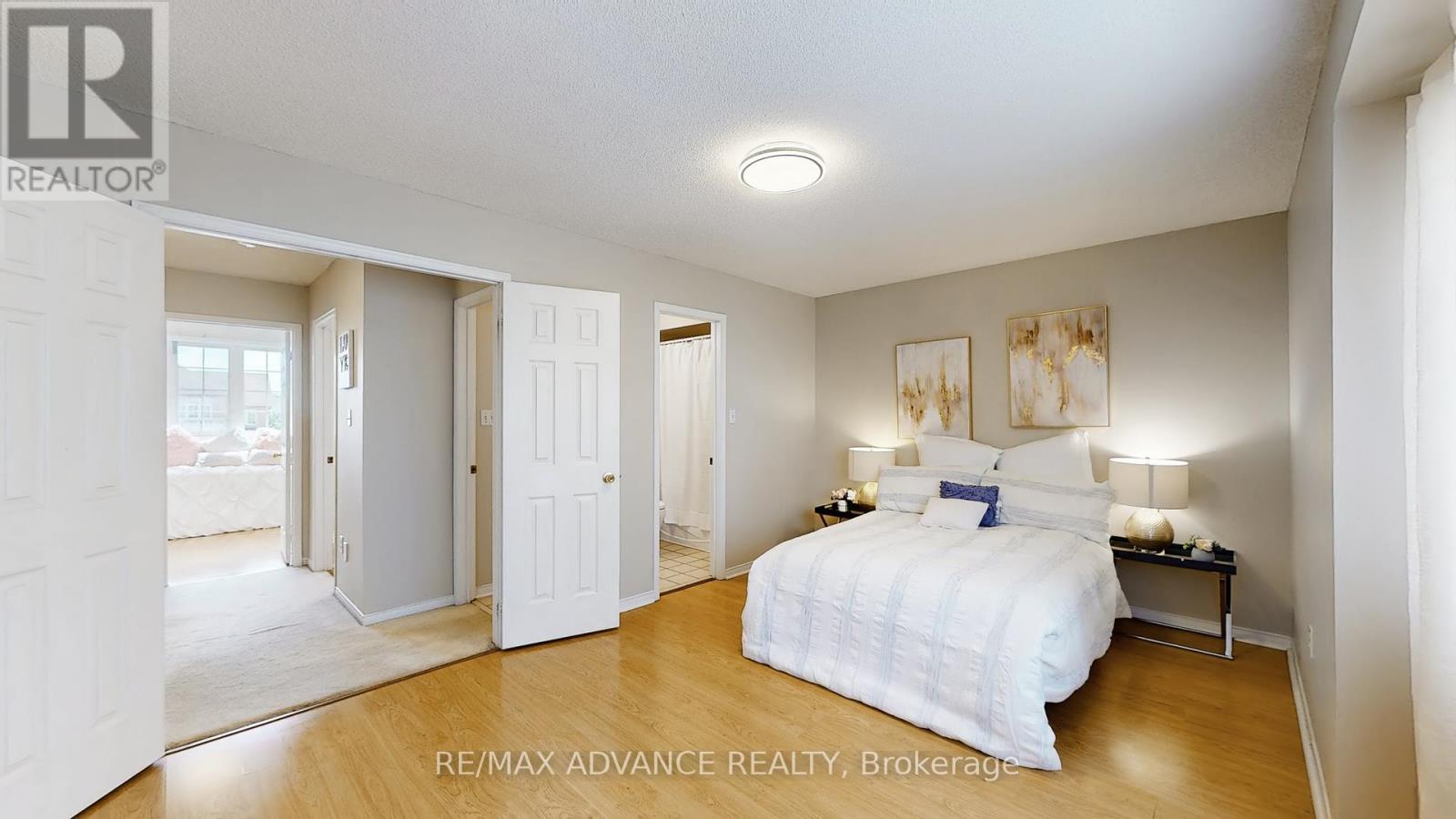 Photo 21 of 7560 Black Walnut Trail, Mississauga ON