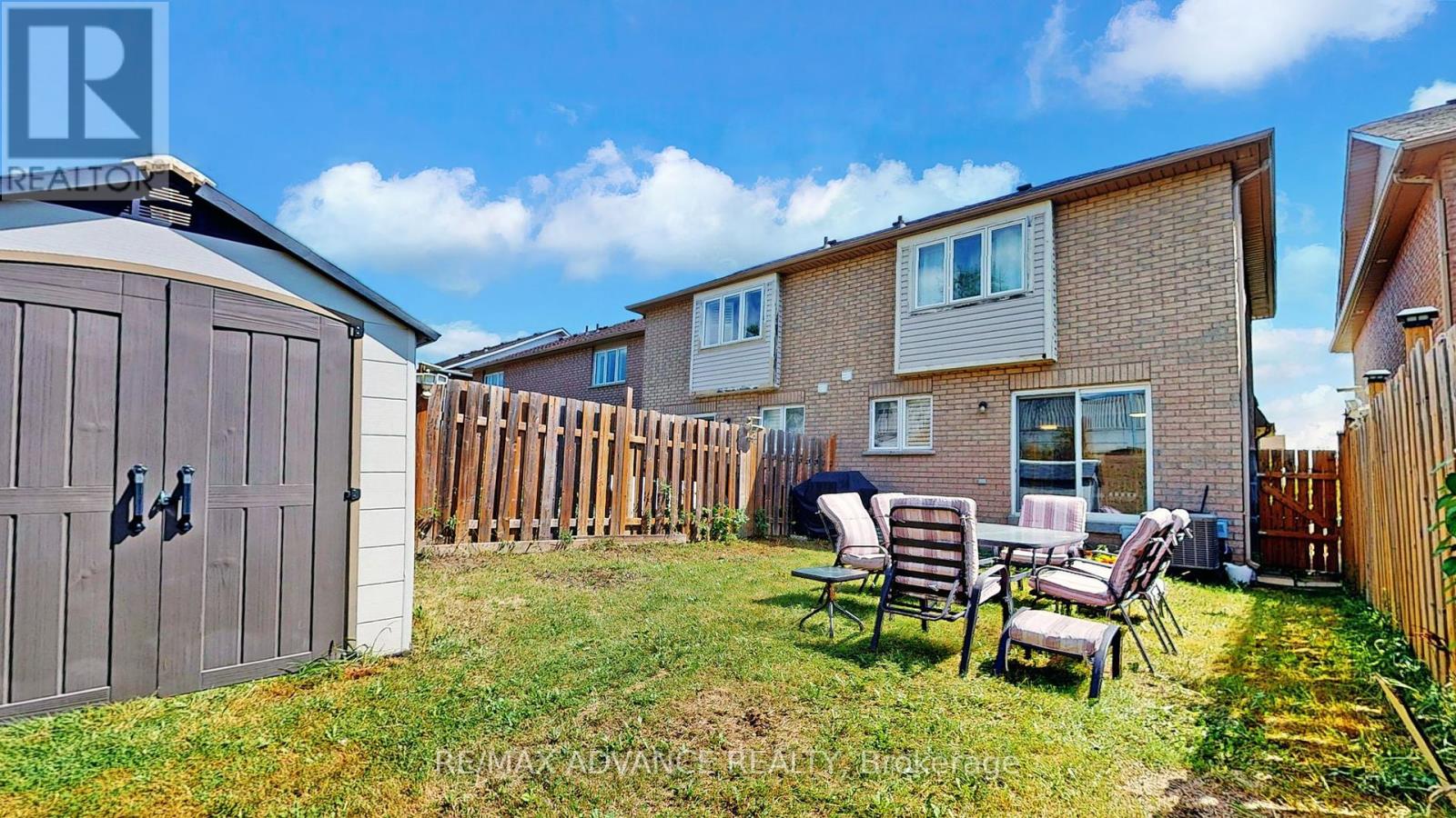 Photo 43 of 7560 Black Walnut Trail, Mississauga ON
