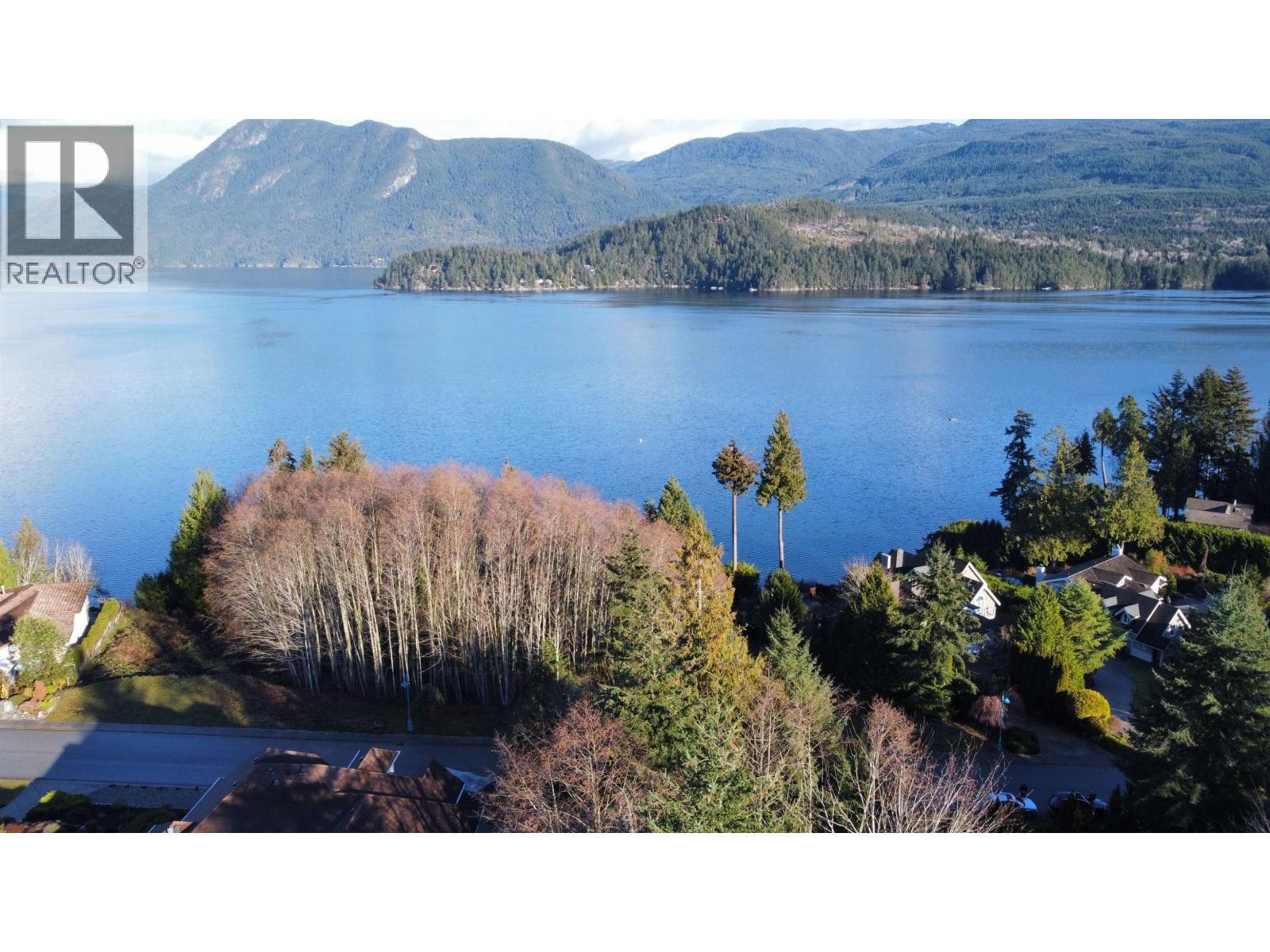 Lot 99 N GALE AVENUE, Sechelt