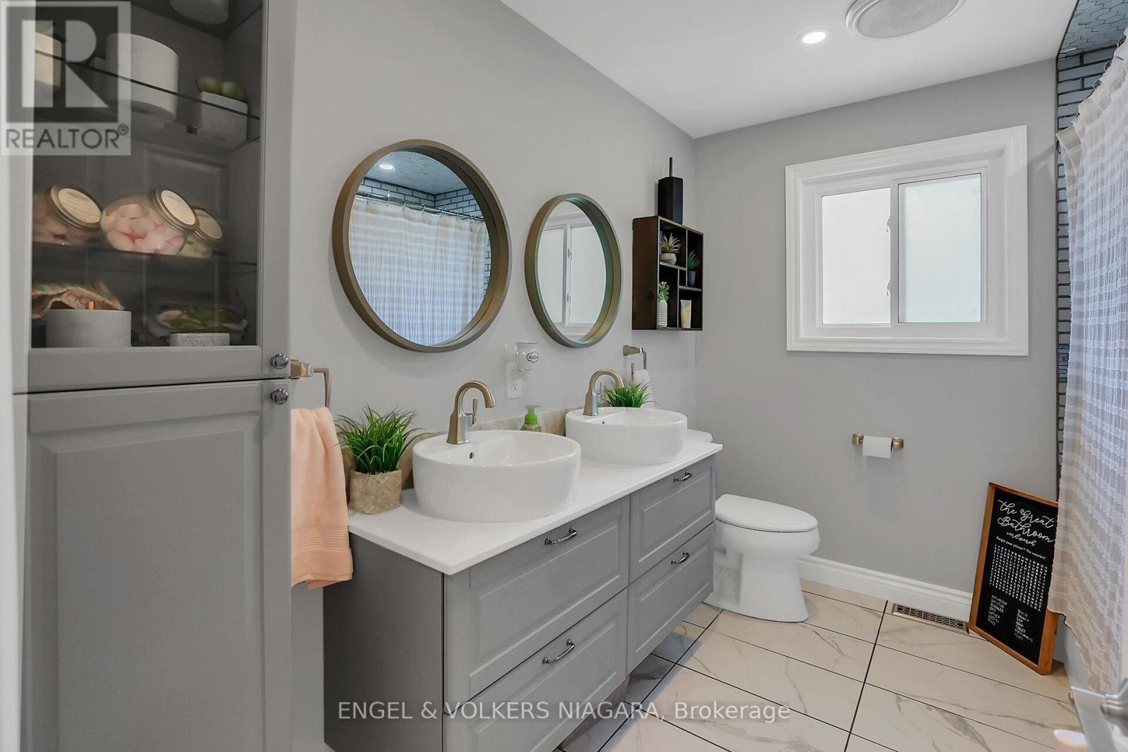 Photo 21 of 90 Rose Avenue, Thorold ON