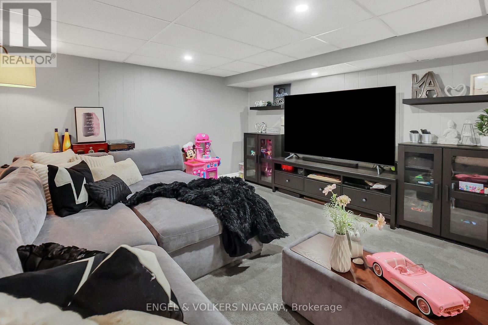 Photo 26 of 90 Rose Avenue, Thorold ON