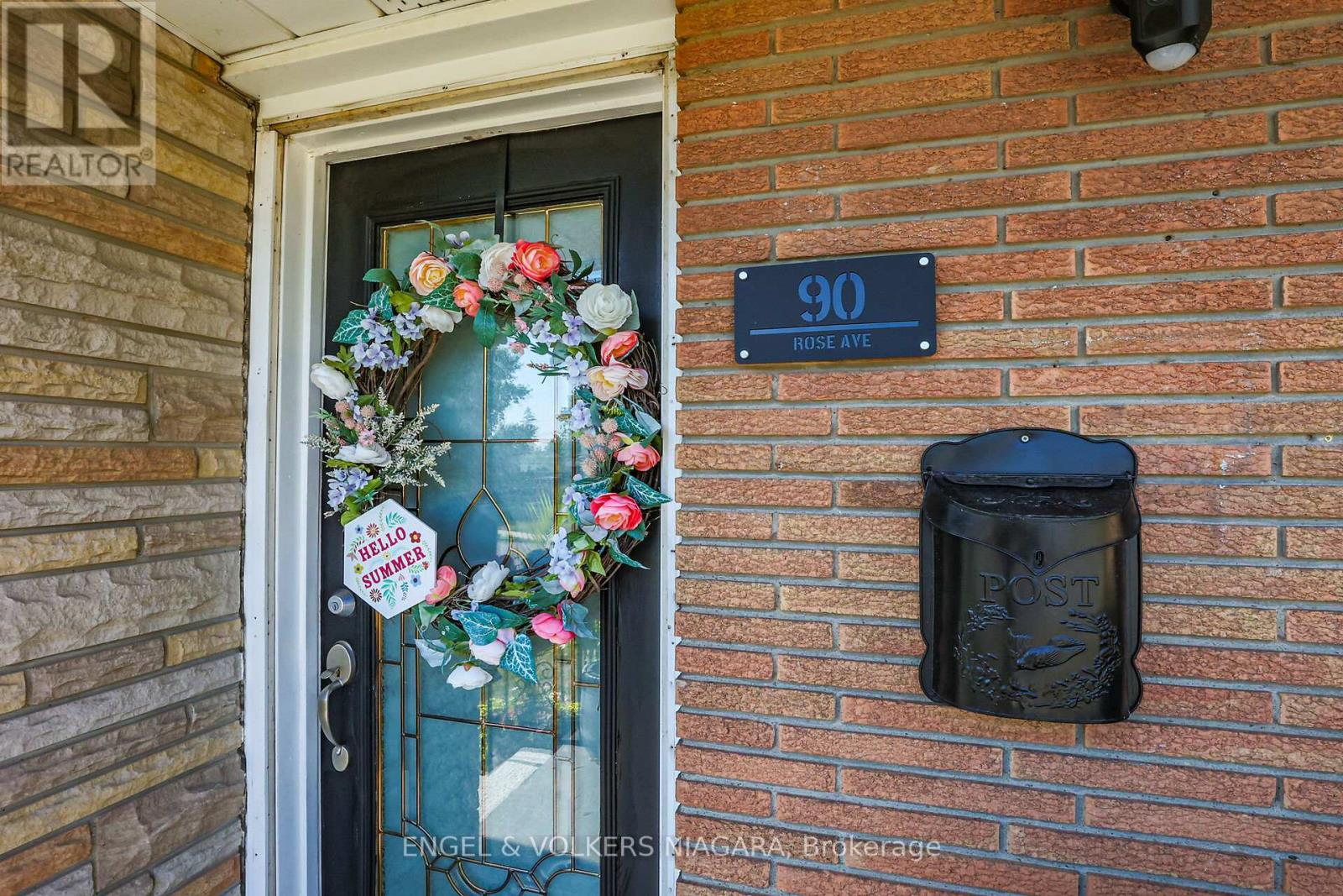Photo 4 of 90 Rose Avenue, Thorold ON
