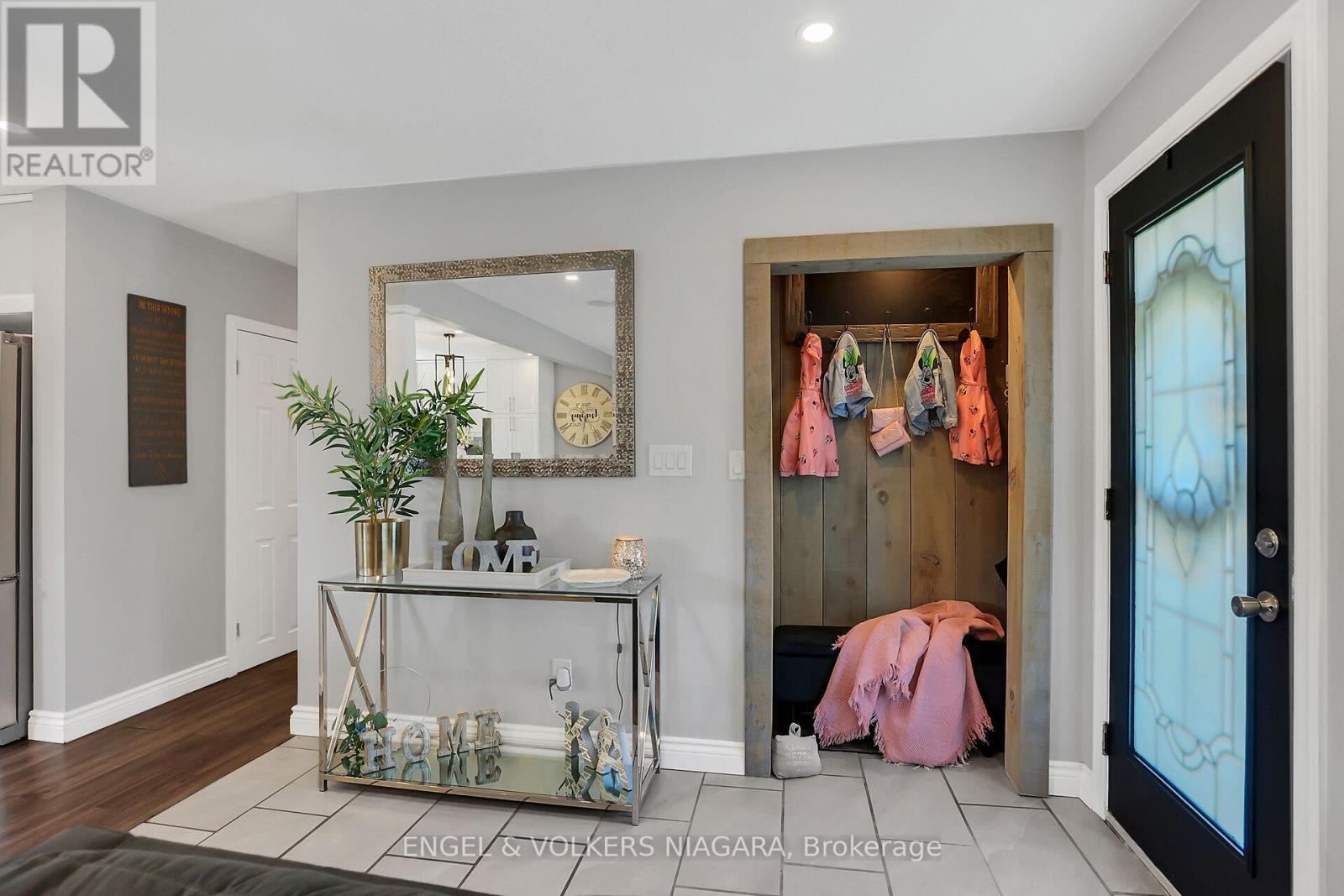 Photo 5 of 90 Rose Avenue, Thorold ON
