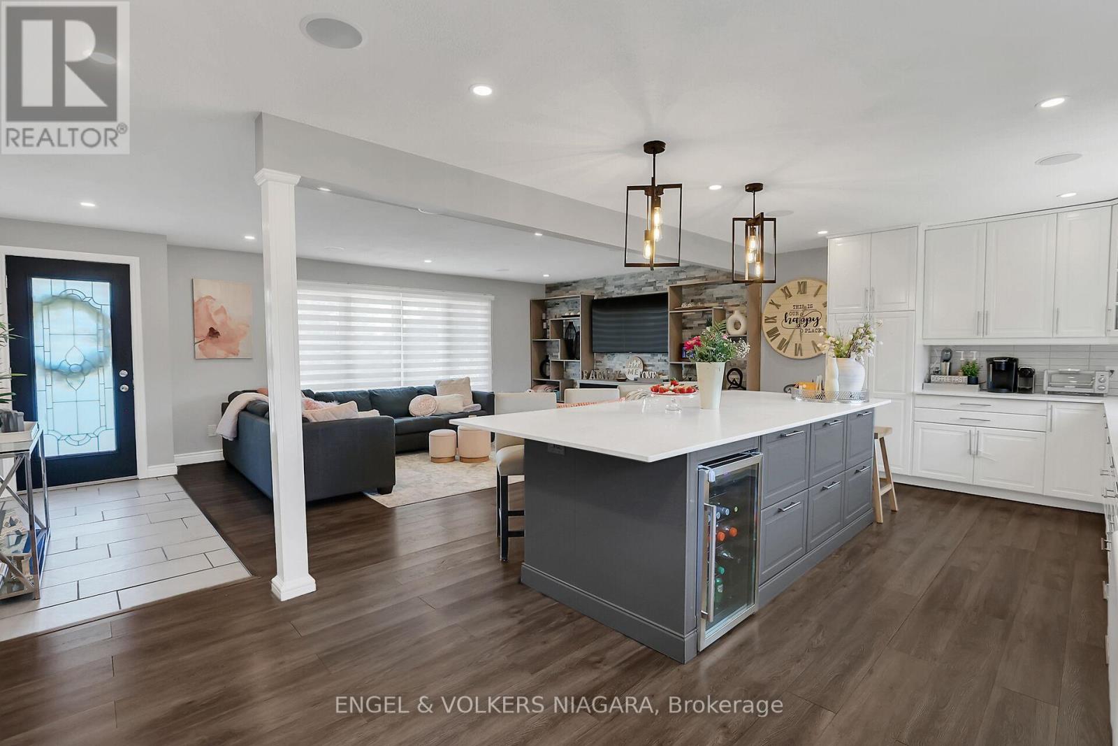 Photo 6 of 90 Rose Avenue, Thorold ON