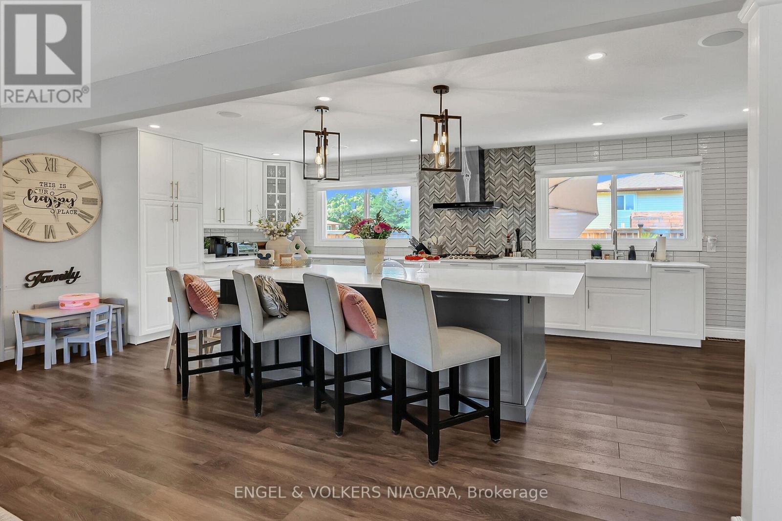 Photo 9 of 90 Rose Avenue, Thorold ON