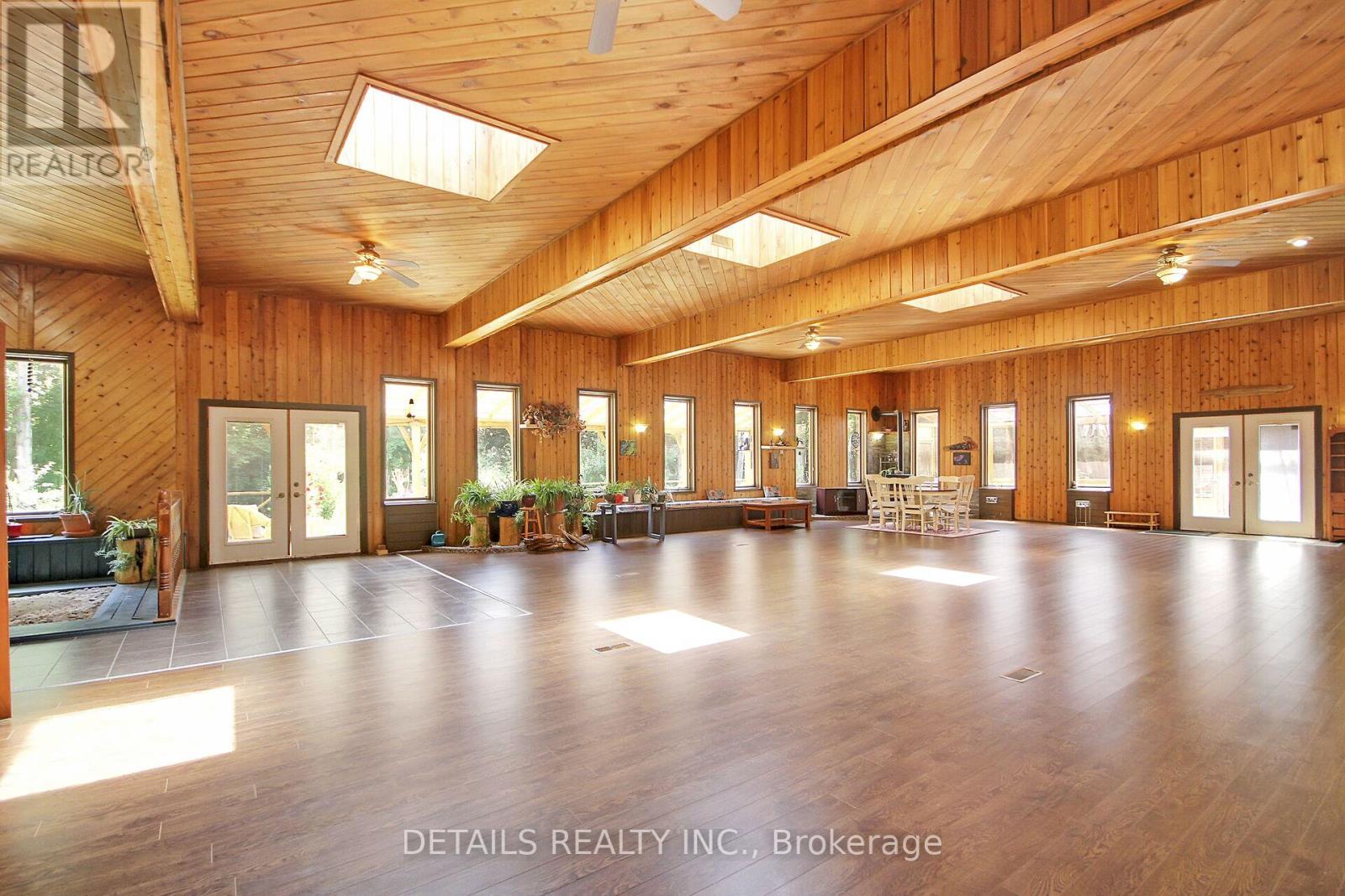 Photo 12 of 1341 Shylo Crescent, Ottawa ON
