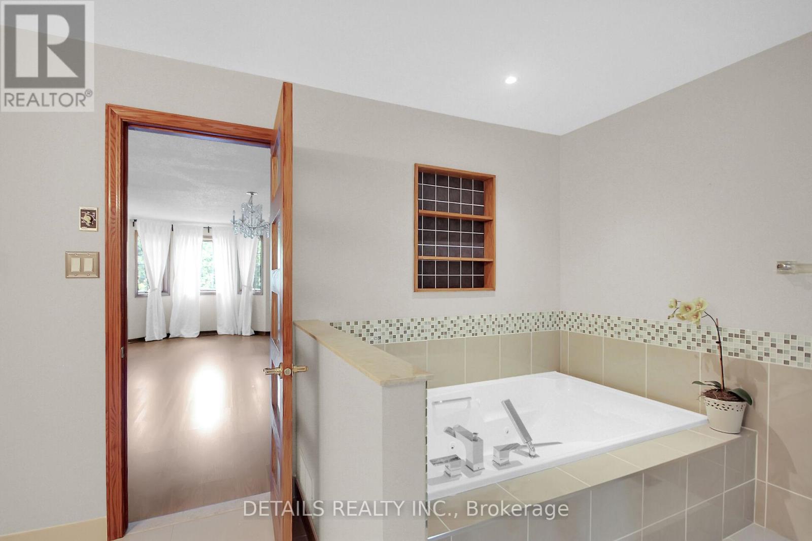 Photo 31 of 1341 Shylo Crescent, Ottawa ON