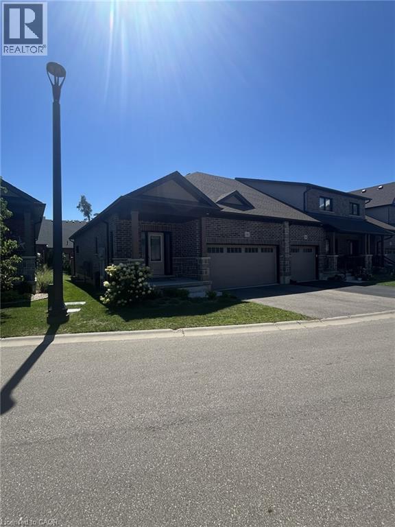 Photo 2 of 14 Tamarack Way, Simcoe ON