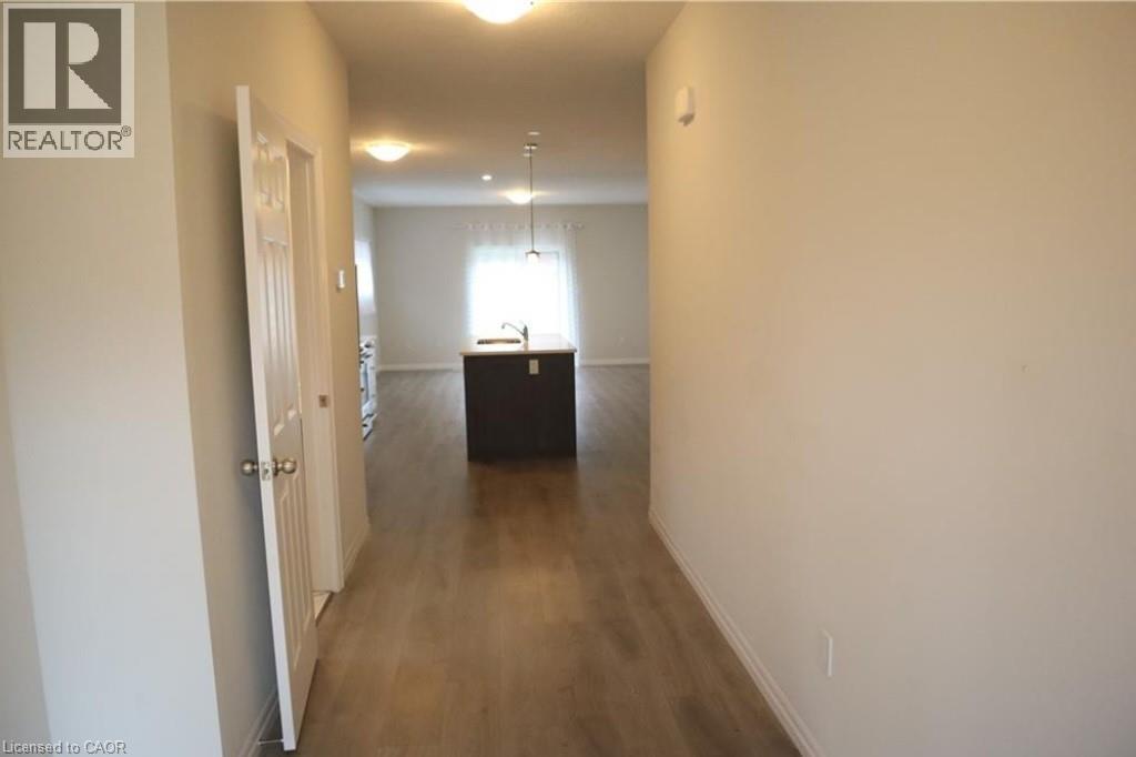 Photo 4 of 14 Tamarack Way, Simcoe ON