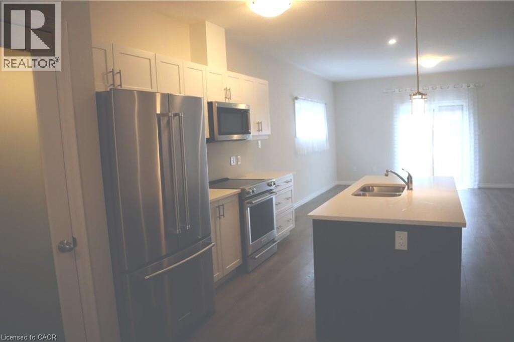Photo 5 of 14 Tamarack Way, Simcoe ON