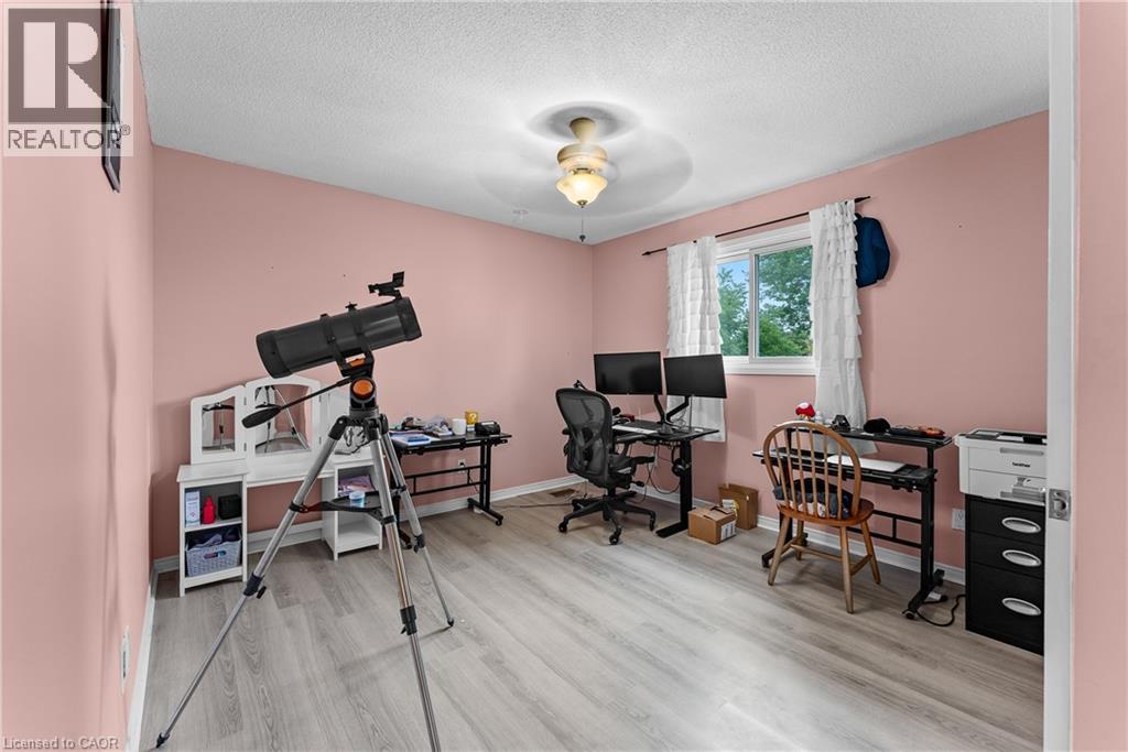Photo 19 of 3 Briarsdale Crescent, Welland ON