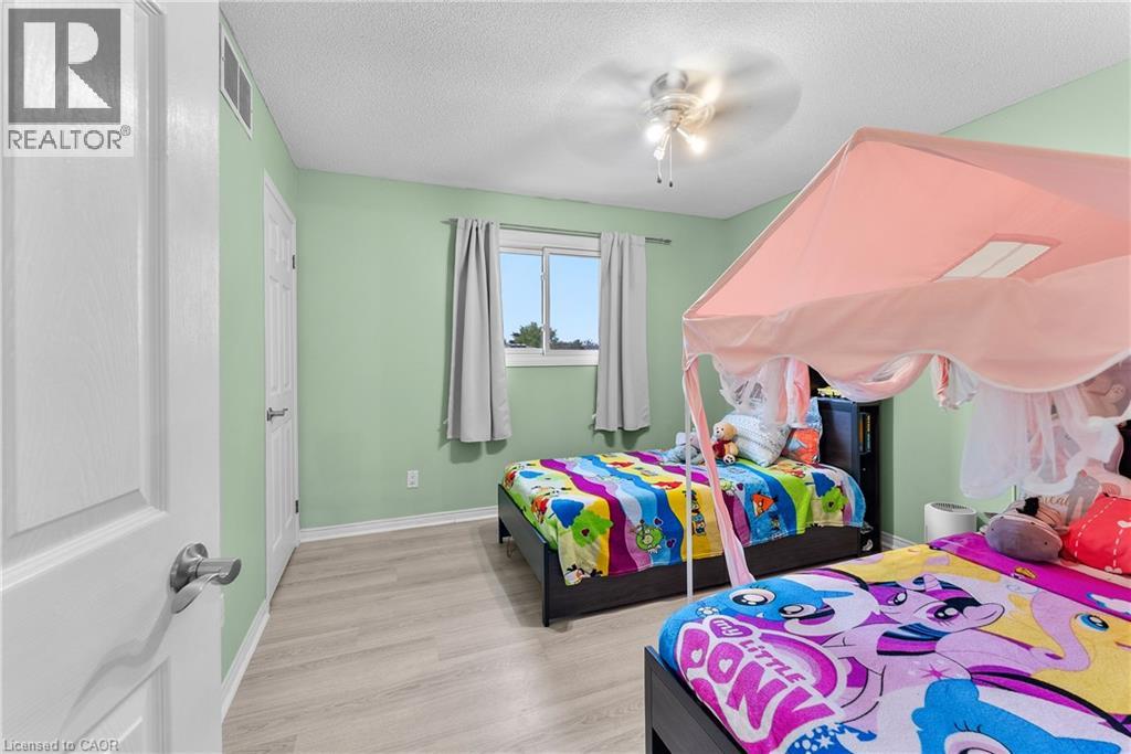 Photo 20 of 3 Briarsdale Crescent, Welland ON