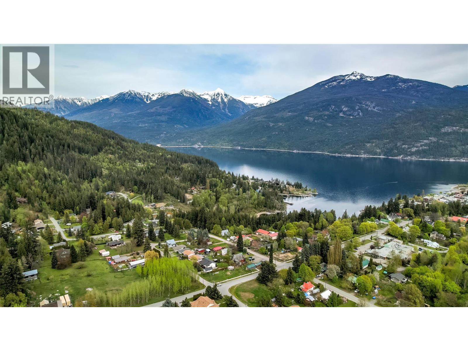 Photo 1 of 127 8th Street N, Kaslo BC