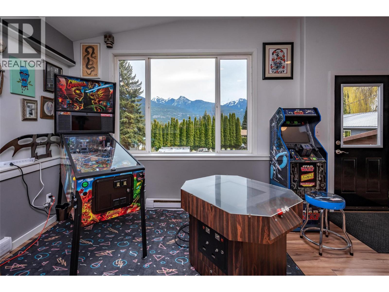 Photo 20 of 127 8th Street N, Kaslo BC