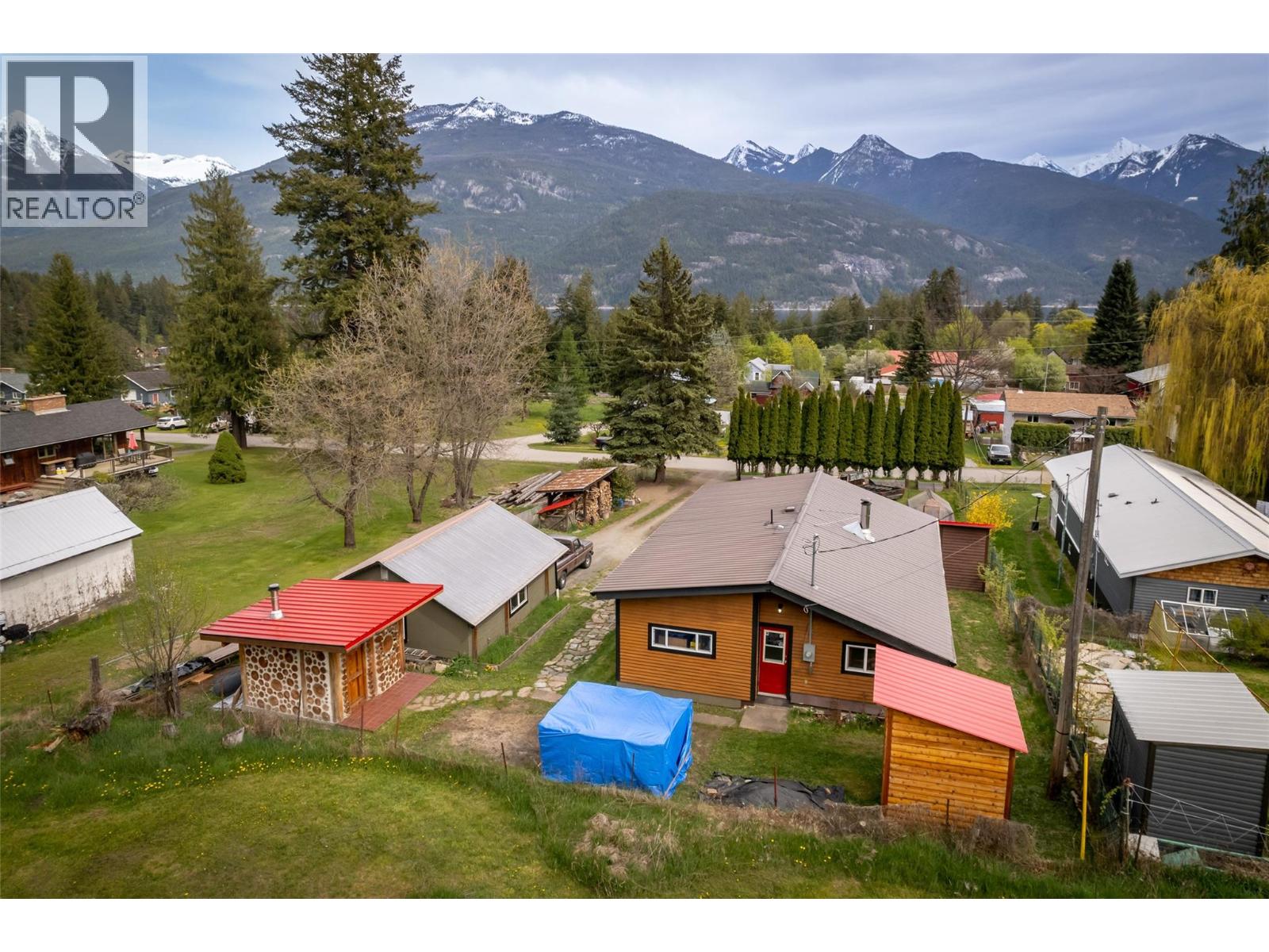 Photo 56 of 127 8th Street N, Kaslo BC