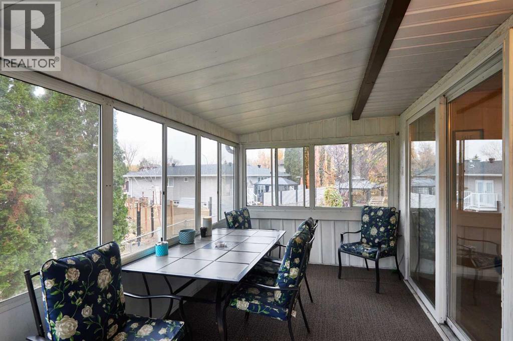 Single Family House Bi-level for Sale in  Iris Court SE Connaught Medicine Hat 