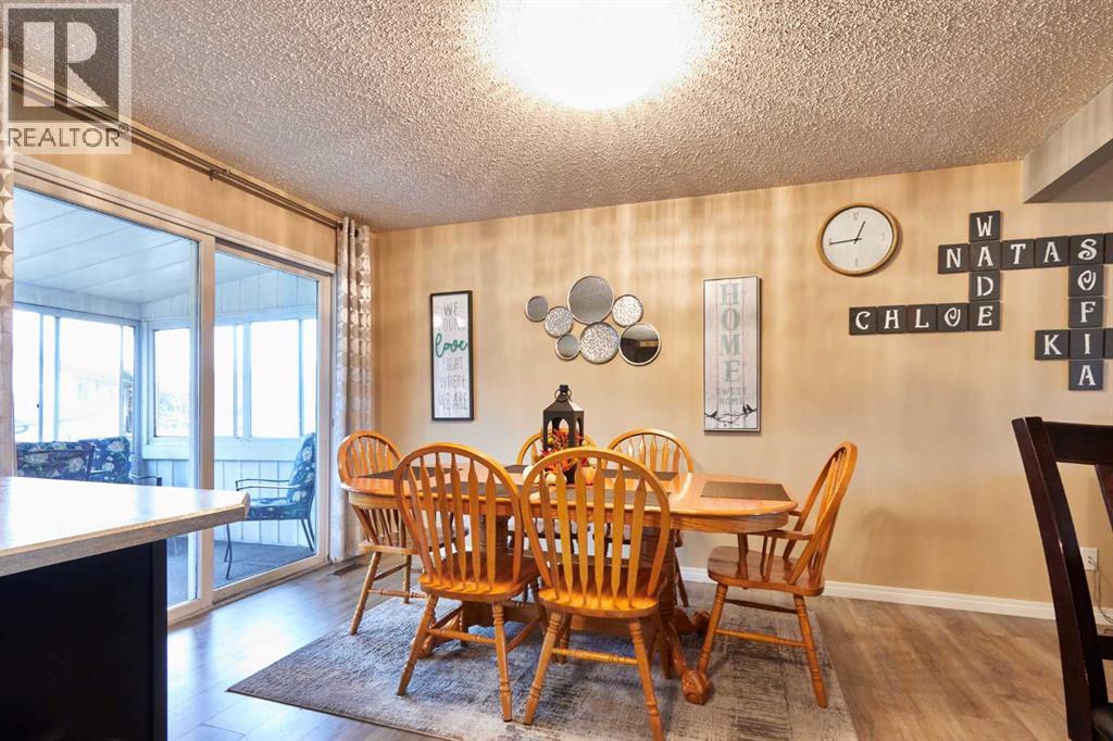 Single Family House Bi-level for Sale in  Iris Court SE Connaught Medicine Hat 