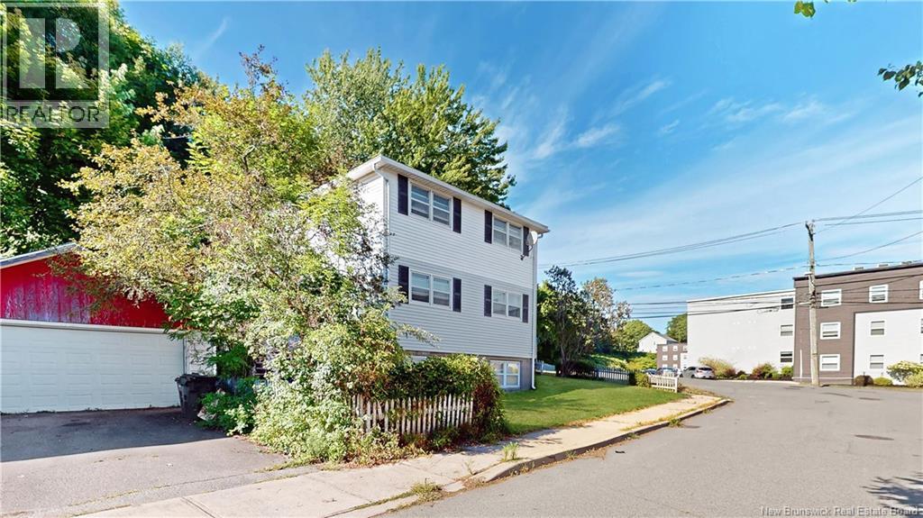 Photo 5 of 33 Parks Street, Saint John NB