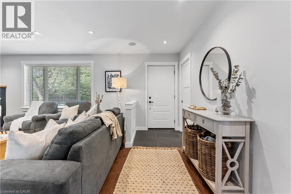 Photo 3 of 1270 Homewood Drive, Burlington ON