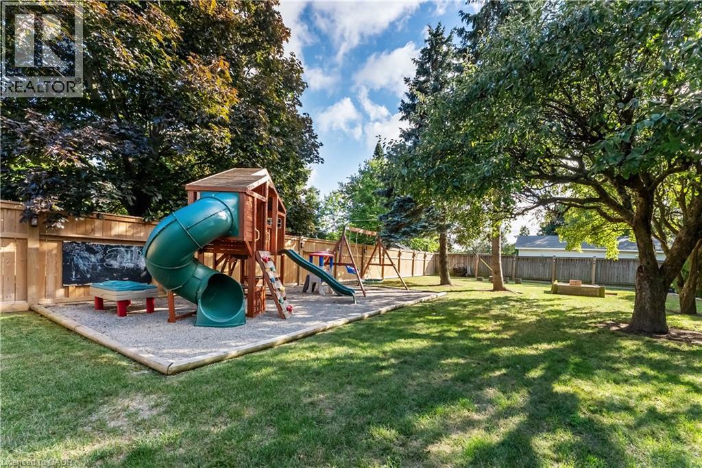 Photo 25 of 1270 Homewood Drive, Burlington ON