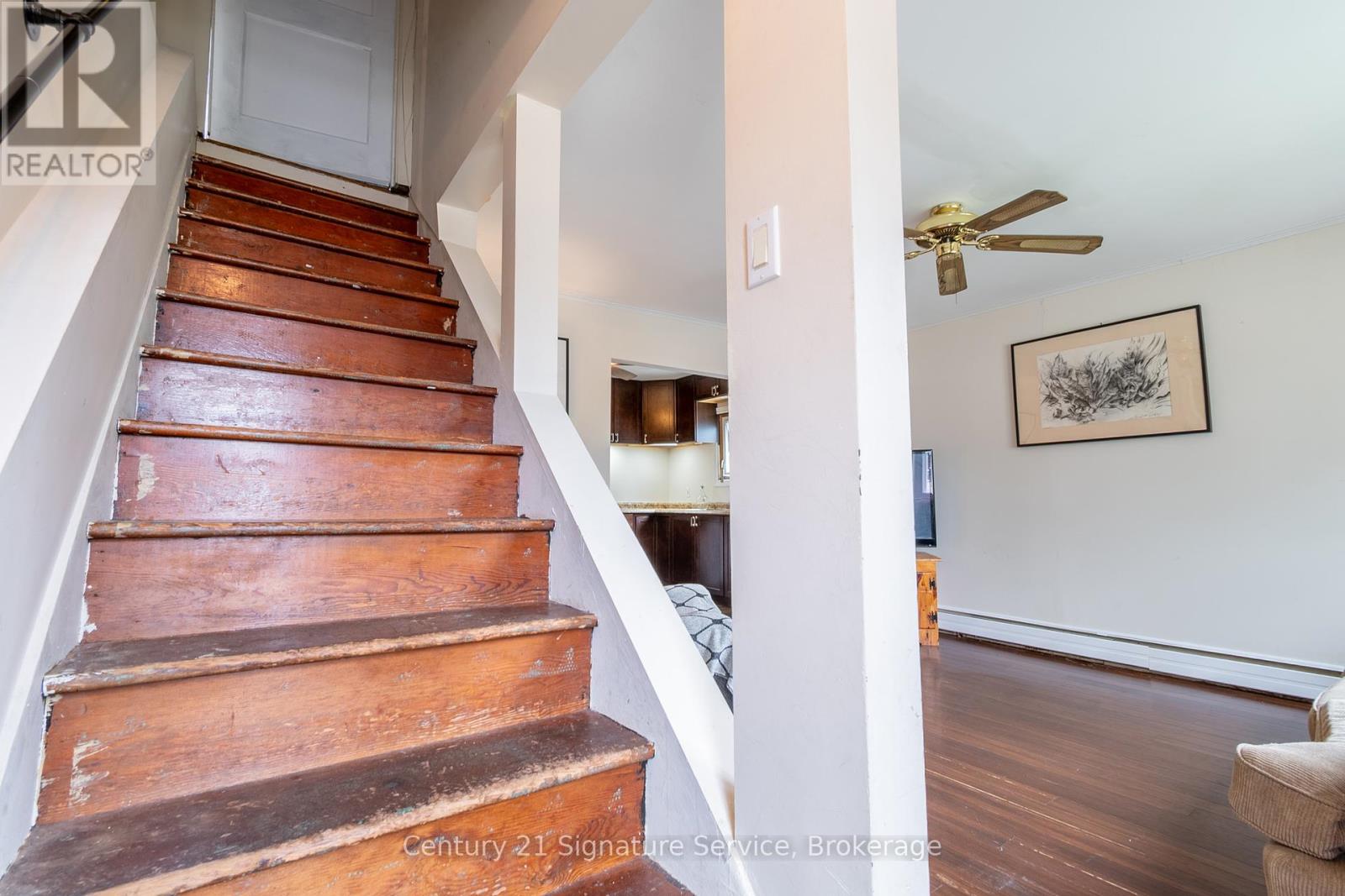 Photo 36 of 109 Santone Avenue, Welland ON