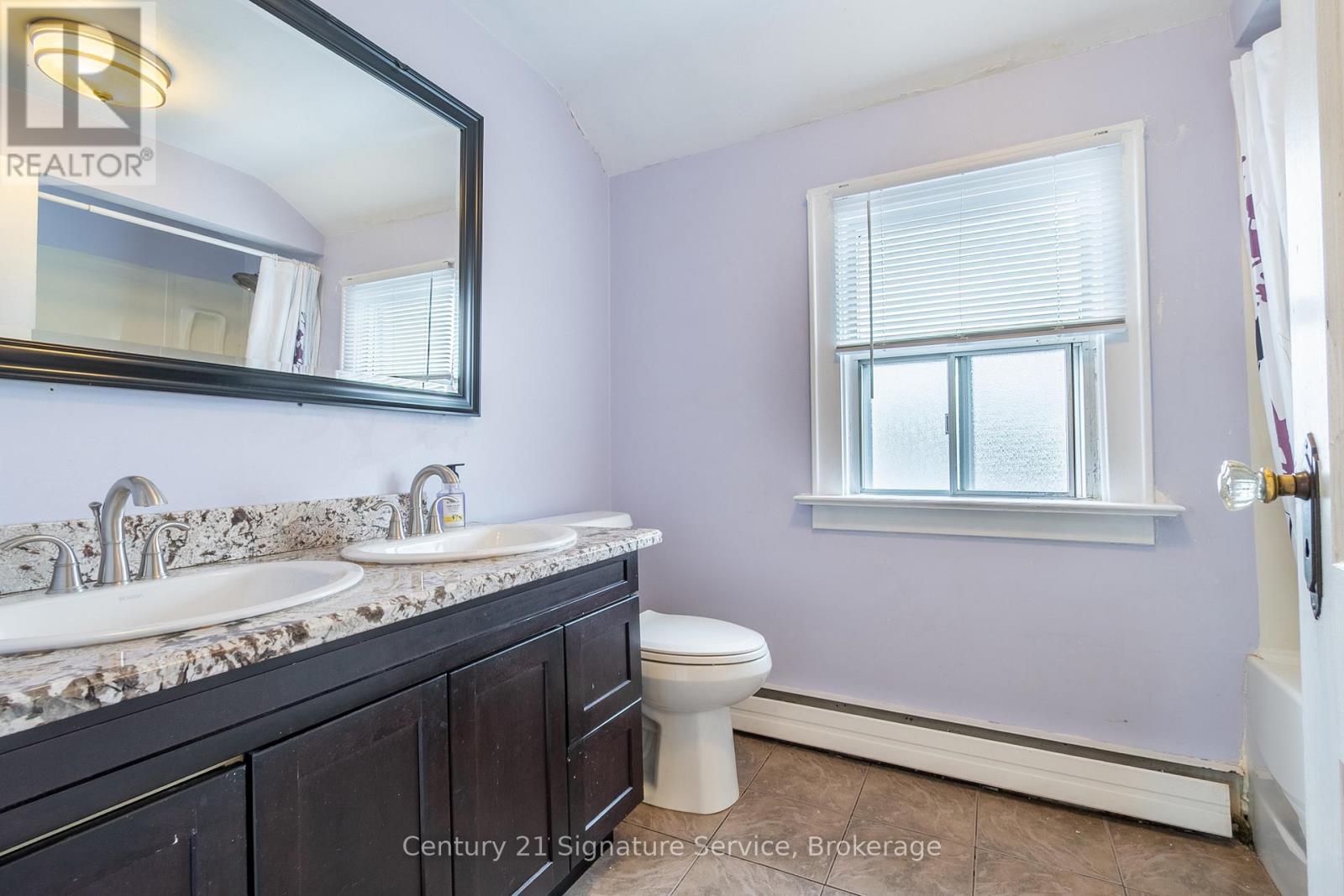 Photo 4 of 109 Santone Avenue, Welland ON