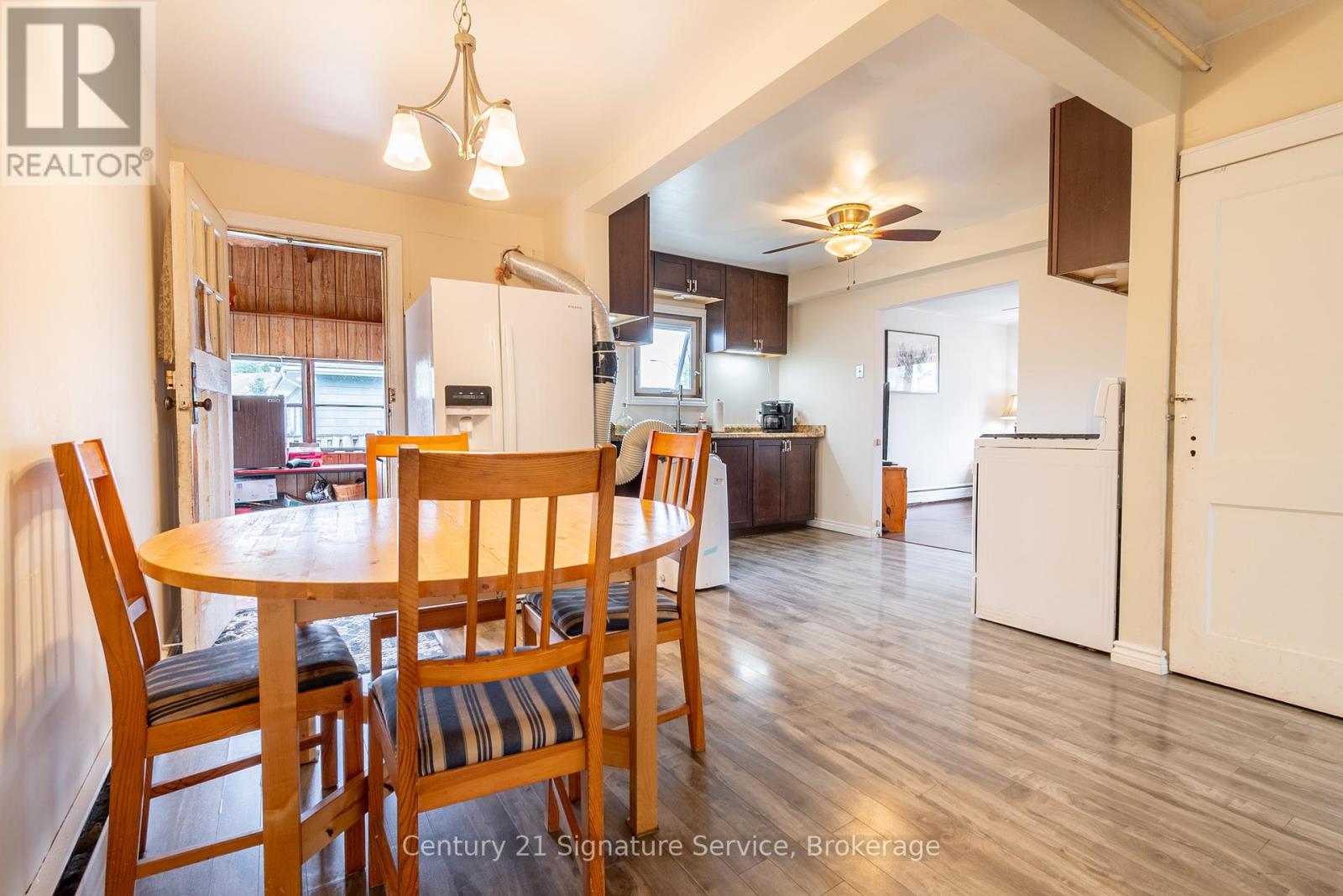 Photo 17 of 109 Santone Avenue, Welland ON