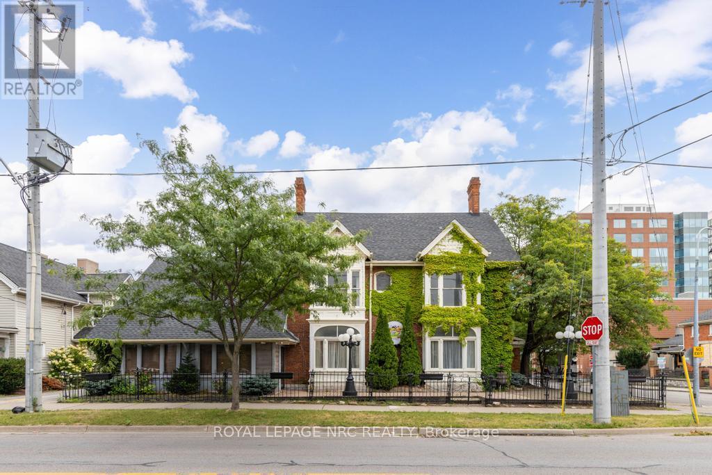 Photo 1 of 22 Academy Street, St Catharines ON