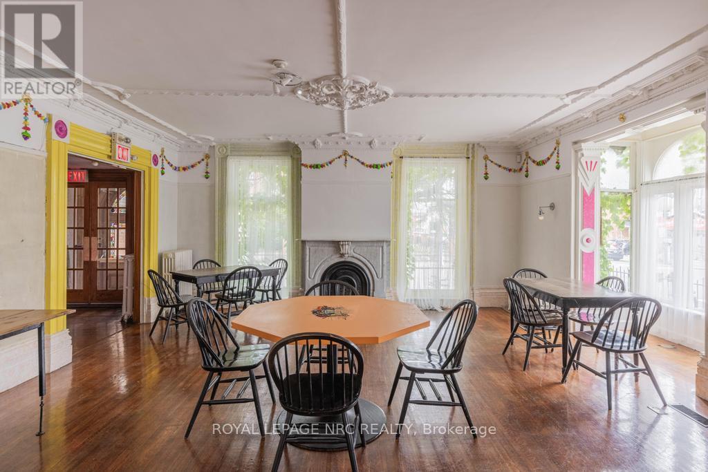 Photo 20 of 22 Academy Street, St Catharines ON