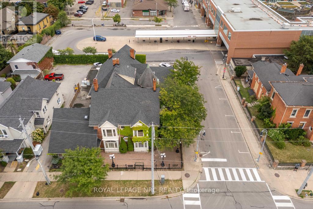 Photo 5 of 22 Academy Street, St Catharines ON