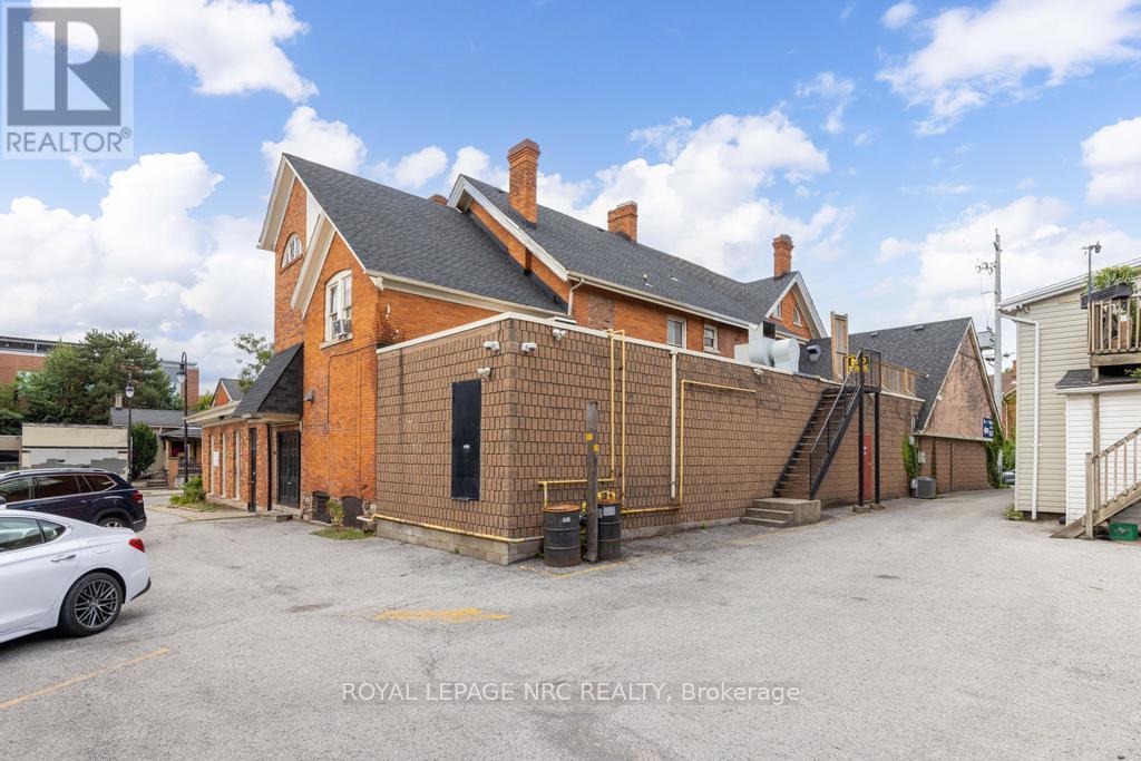 Photo 9 of 22 Academy Street, St Catharines ON