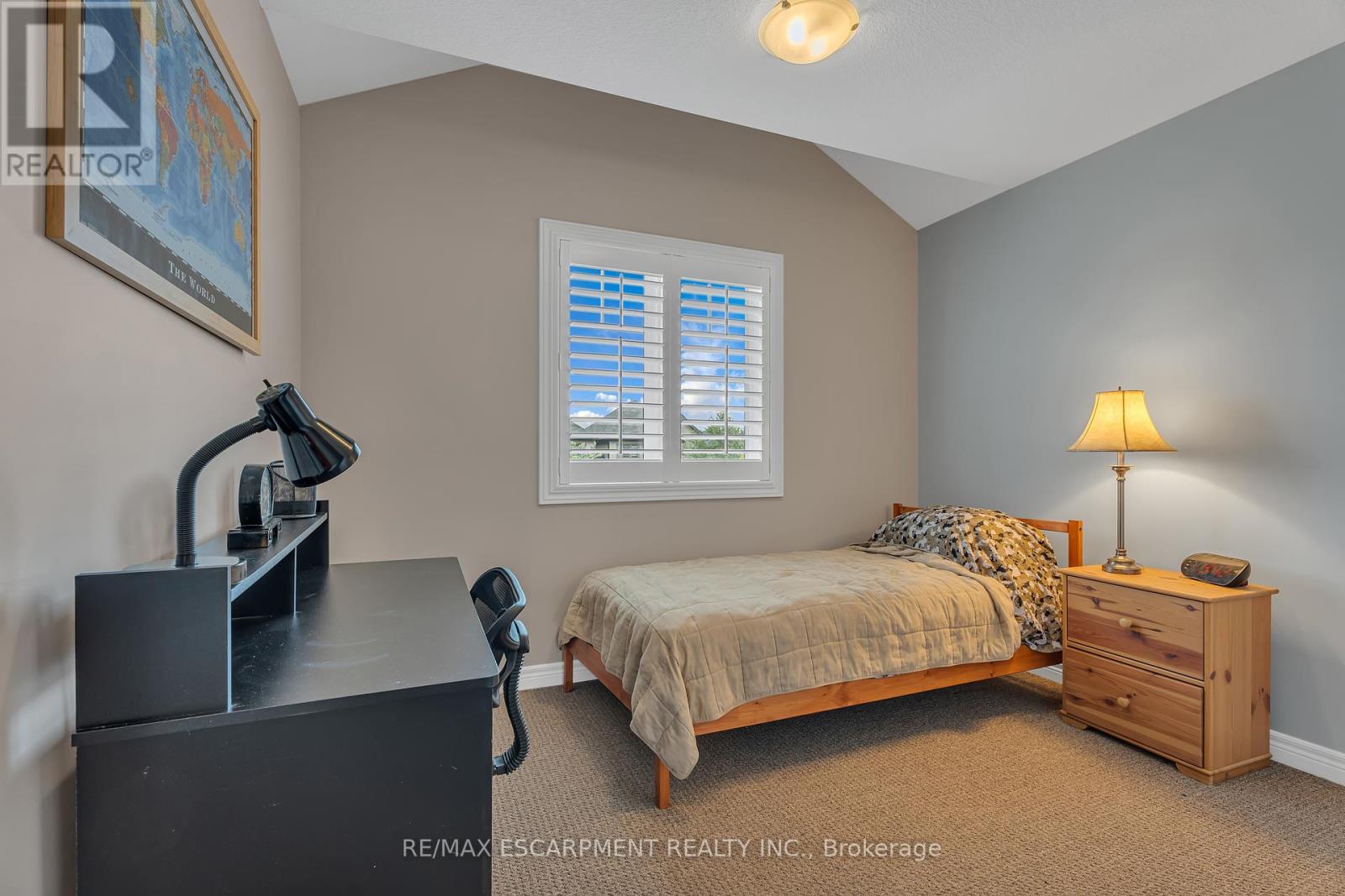Photo 20 of 72 Dodman Crescent, Hamilton ON