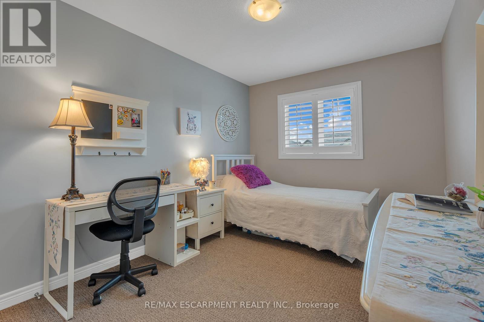 Photo 22 of 72 Dodman Crescent, Hamilton ON
