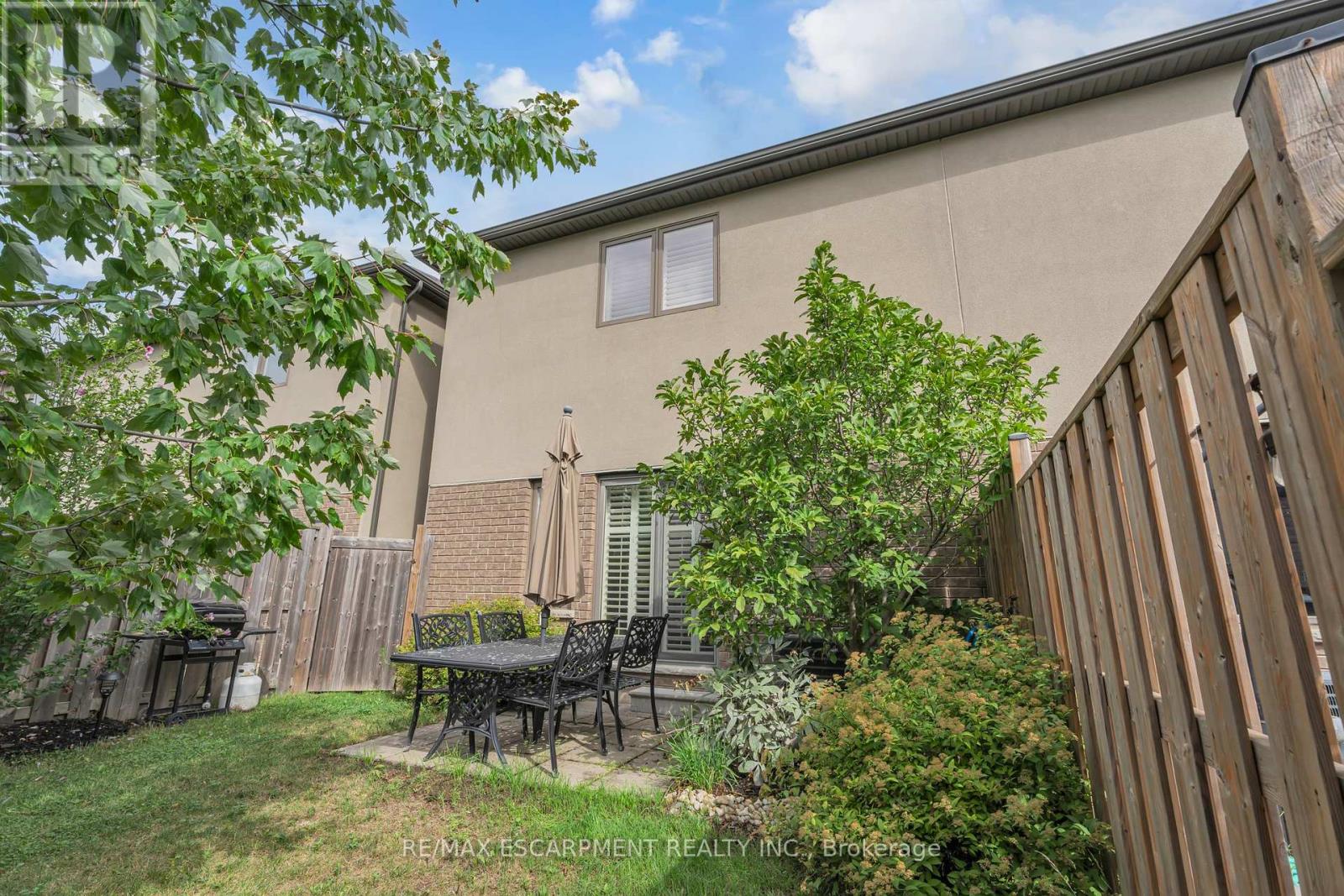 Photo 30 of 72 Dodman Crescent, Hamilton ON