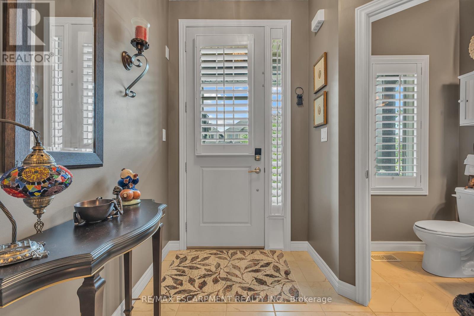 Photo 4 of 72 Dodman Crescent, Hamilton ON