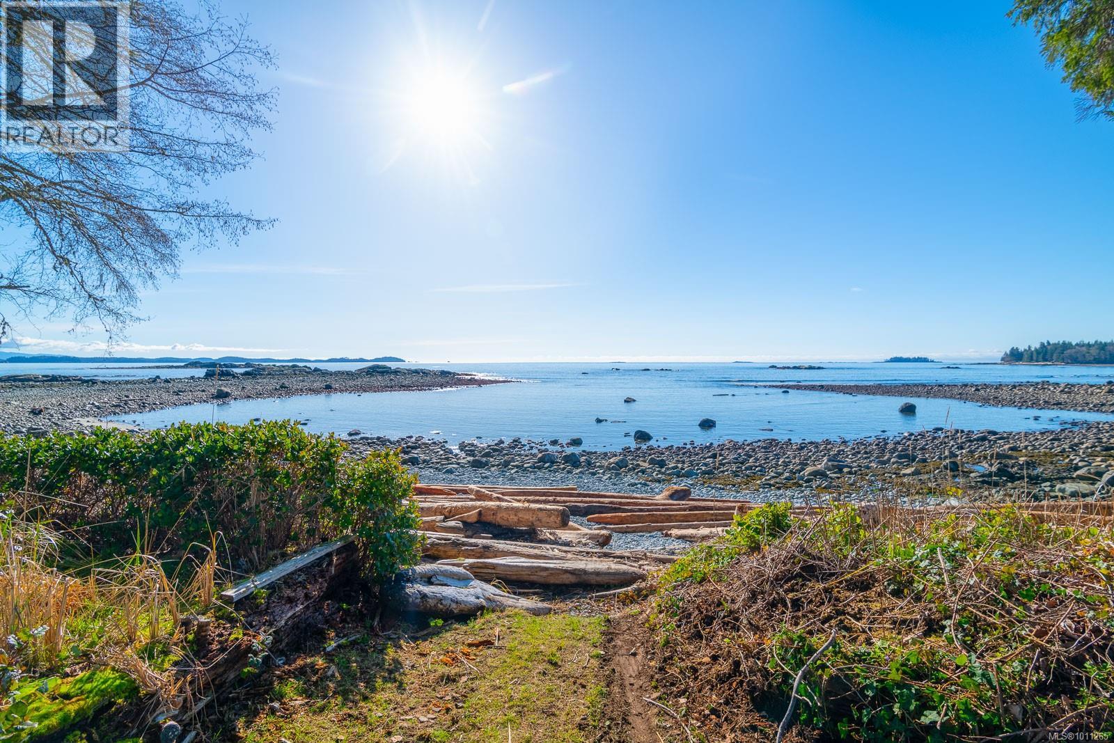 1049 Sixth Ave, Ucluelet