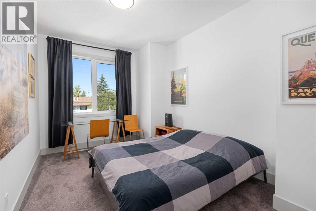 Single Family House for Sale in B  Avenue SW North Glenmore Park Calgary 