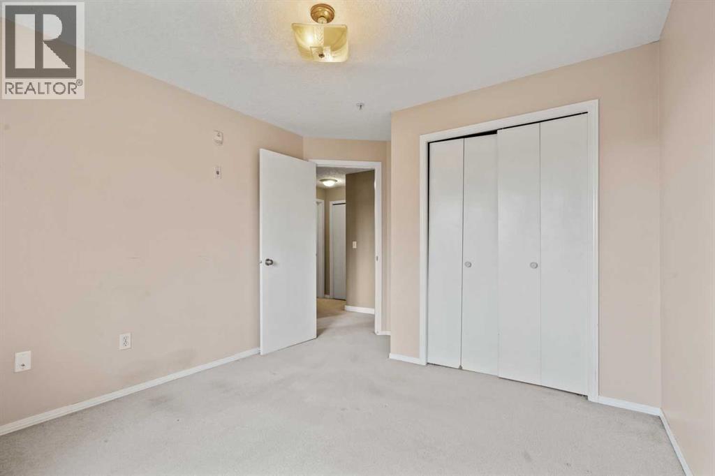 Single Family House for Sale in   Country Village Bay NE Country Hills Village Calgary 