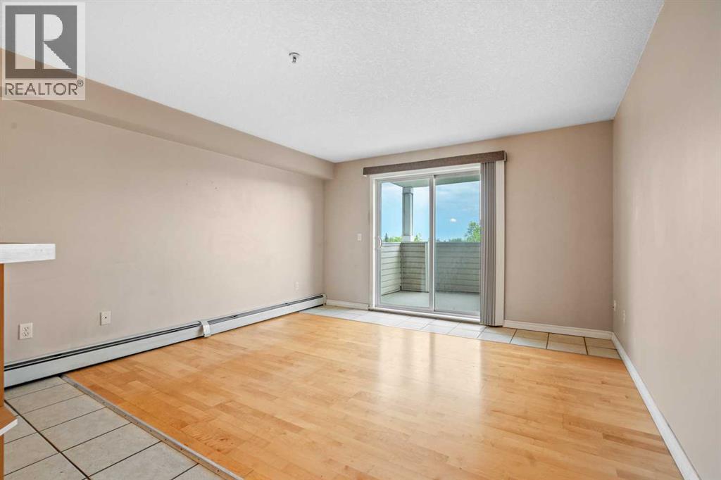 Single Family House for Sale in   Country Village Bay NE Country Hills Village Calgary 