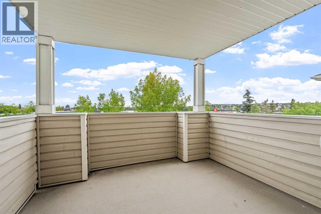 Single Family House for Sale in   Country Village Bay NE Country Hills Village Calgary 