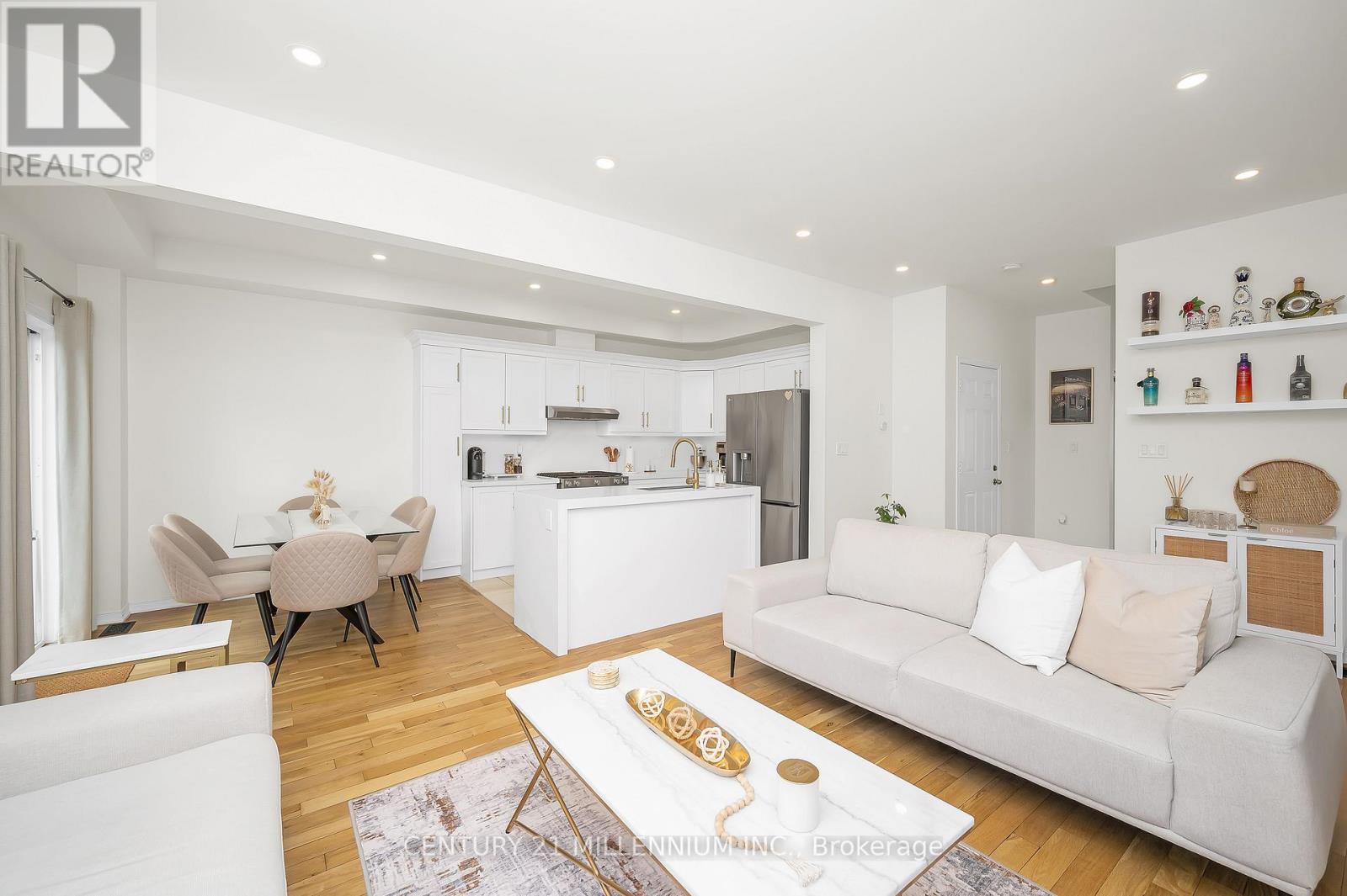 Photo 21 of 43 Bankfield Crescent, Hamilton ON