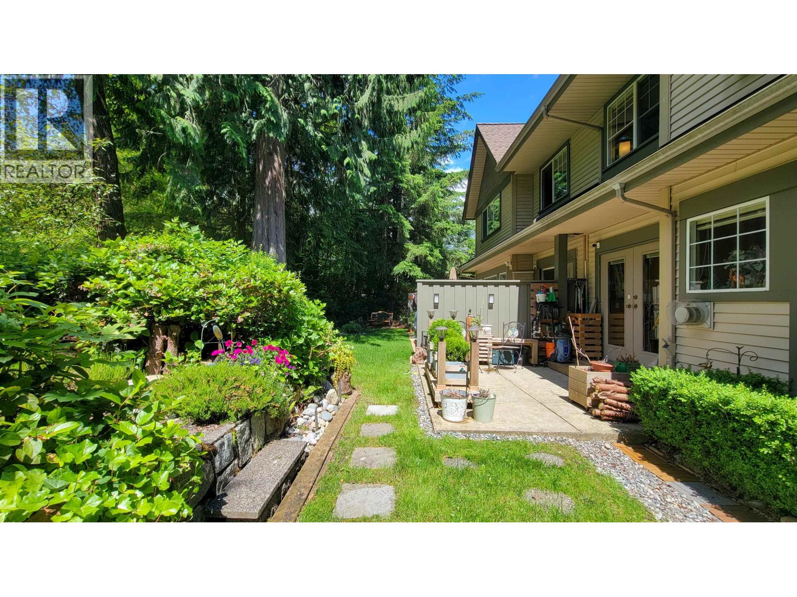 Photo 7 of 2 3300 Plateau Boulevard, Coquitlam BC