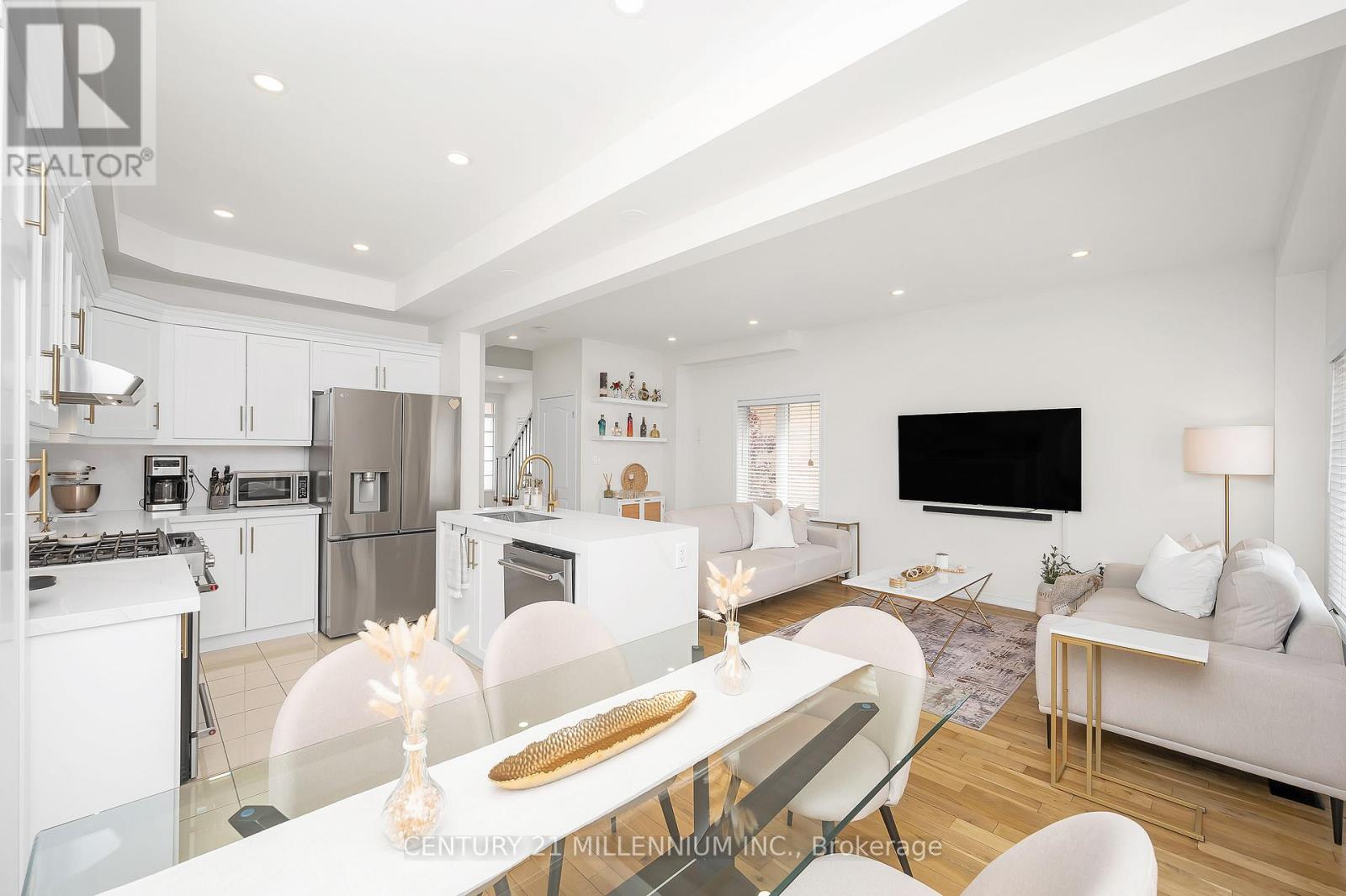 Photo 17 of 43 Bankfield Crescent, Hamilton ON