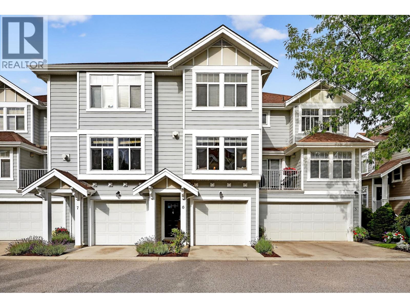 6 1853 Parkview Crescent, Kelowna