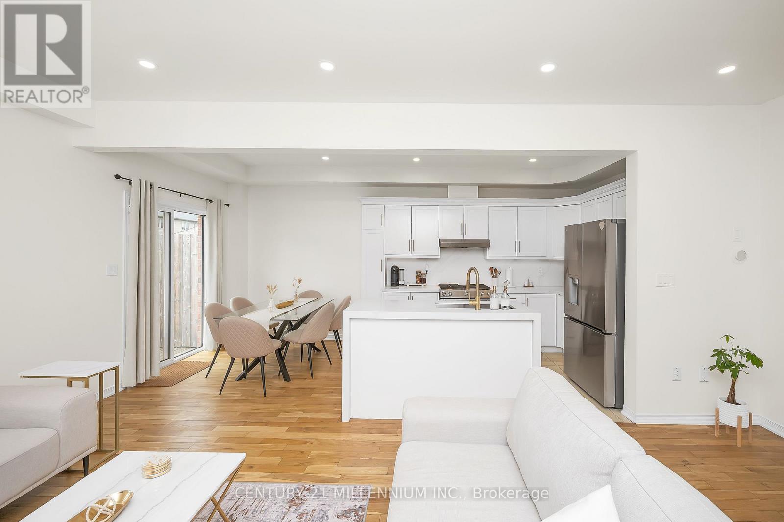 Photo 22 of 43 Bankfield Crescent, Hamilton ON