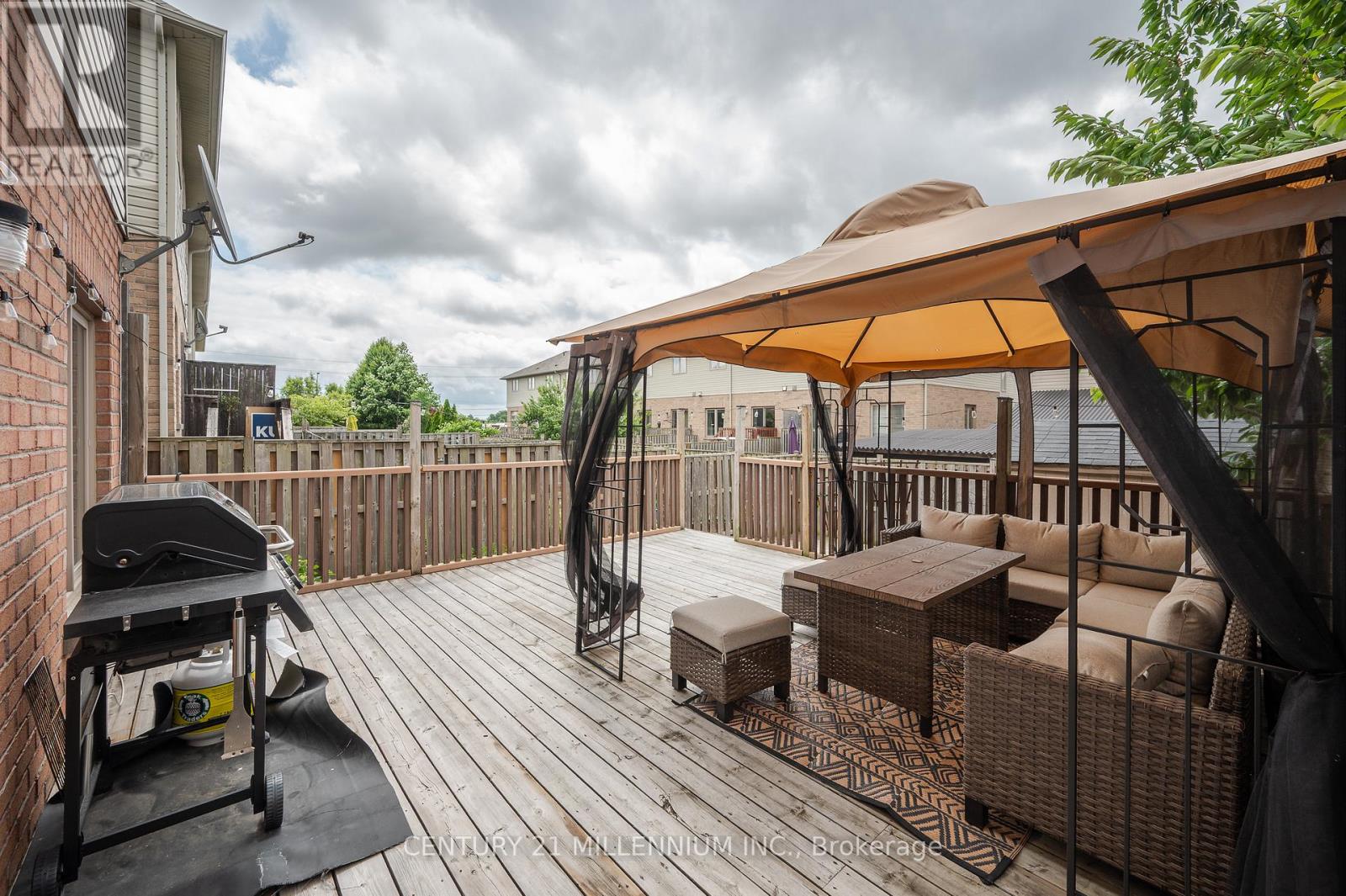 Photo 48 of 43 Bankfield Crescent, Hamilton ON