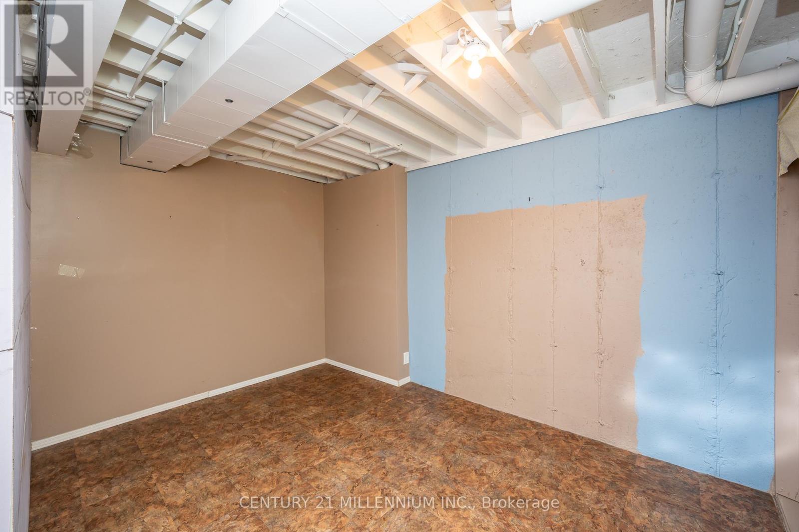 Photo 39 of 43 Bankfield Crescent, Hamilton ON